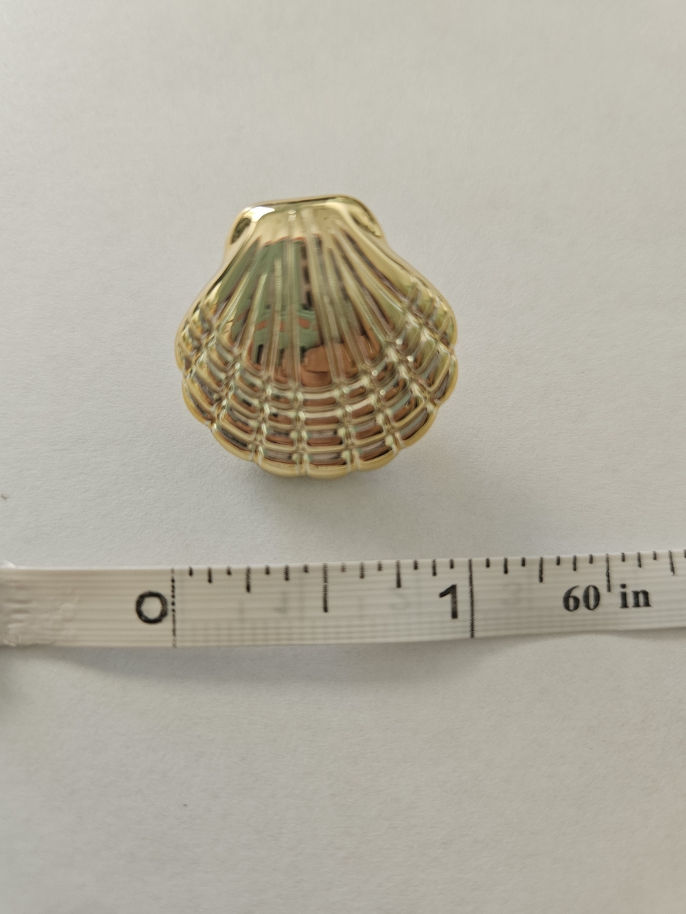 Golden Shell Stud Earrings Preppy Summer Vacation Feminine Retro 80s - Picture 4 of 4